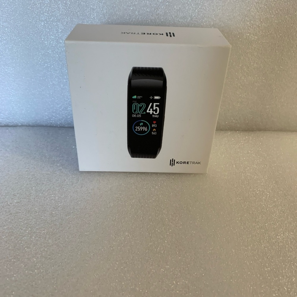 Koret Black Smartwatch with Dynamic Display
